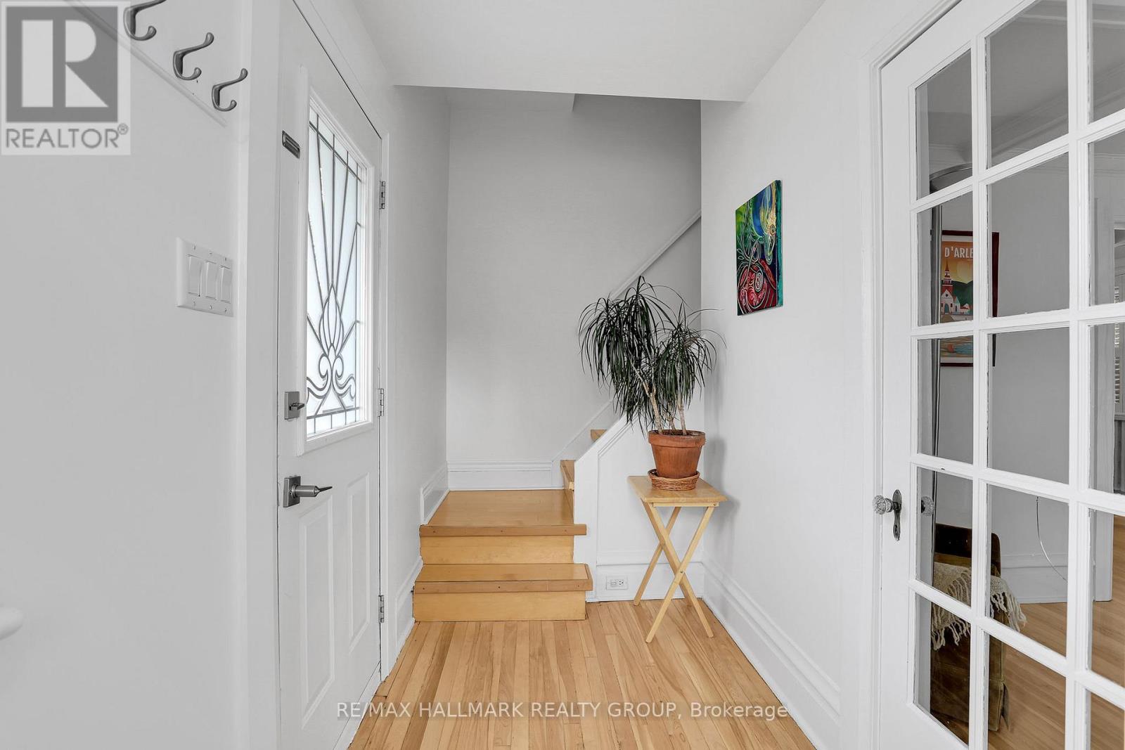 105 Queen Mary Street, Ottawa, Ontario  K1K 1X4 - Photo 6 - X12964924