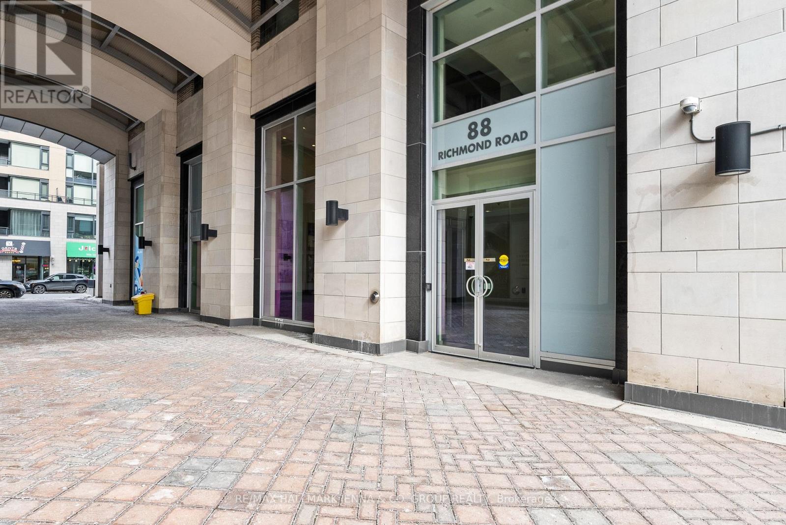 611 - 88 Richmond Road, Ottawa, Ontario  K1Z 0B1 - Photo 3 - X12964932