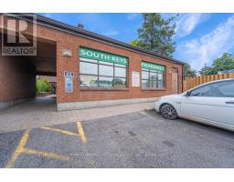 C - 1883 BANK STREET, ottawa, Ontario