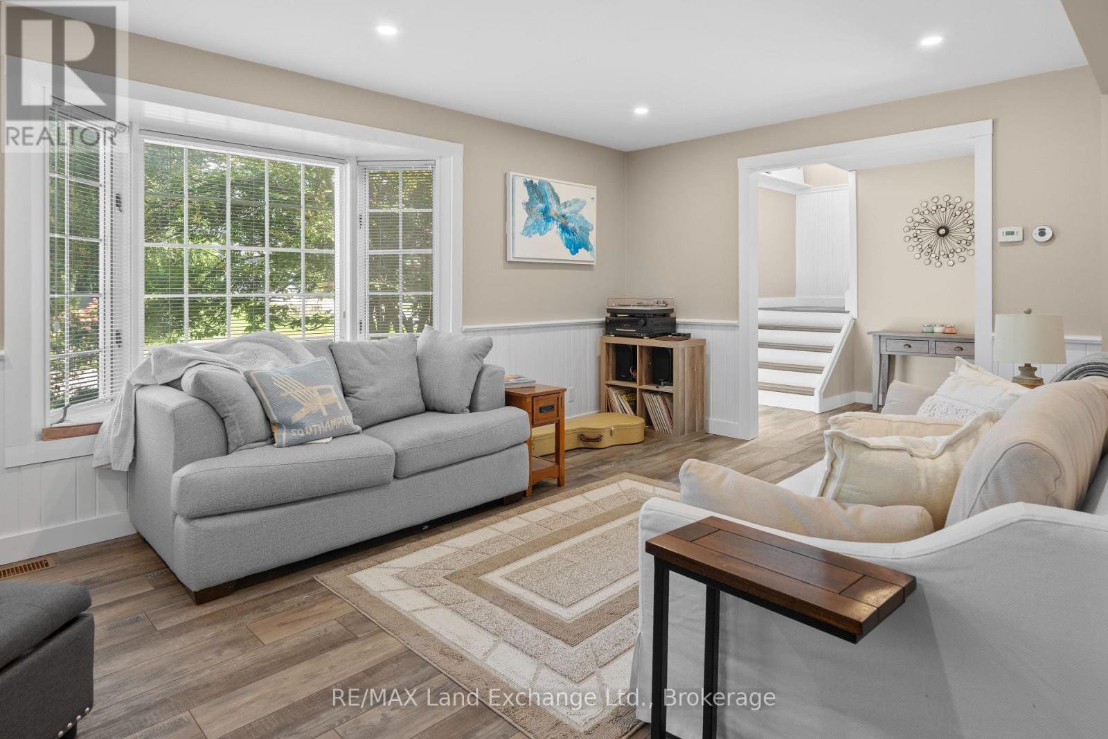 215 Island Street, Saugeen Shores, Ontario  N0H 2L0 - Photo 19 - X12848256