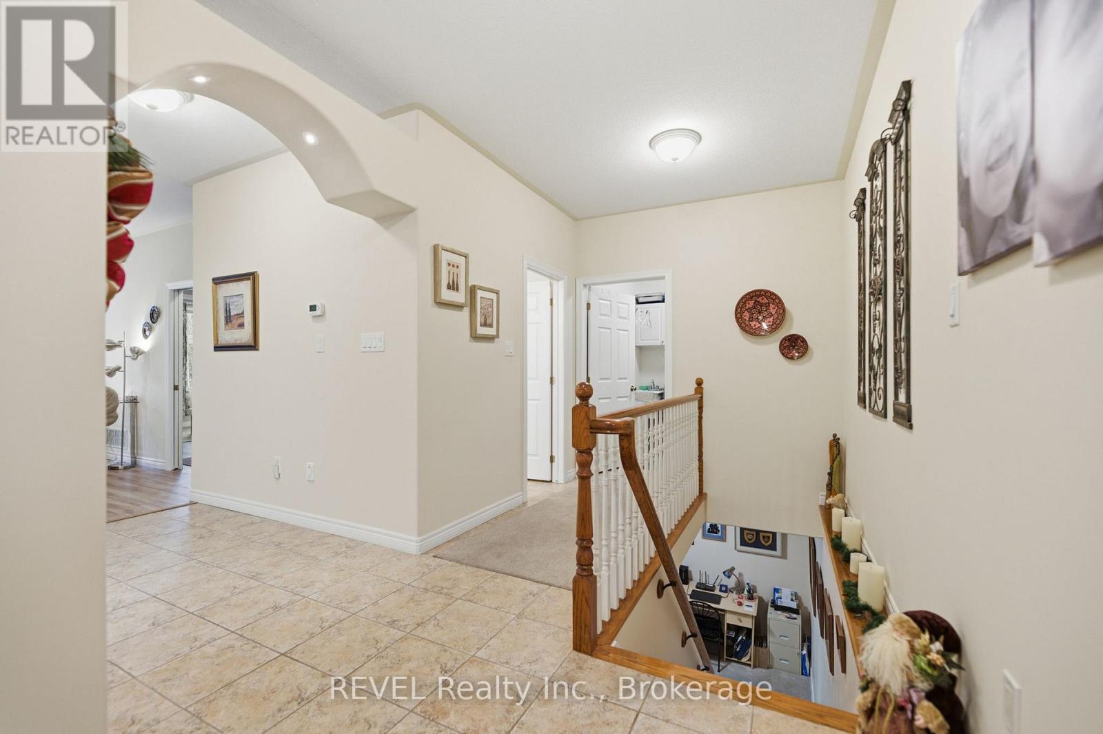 6295 Forest Ridge Drive, Niagara Falls, Ontario  L2J 4K2 - Photo 7 - X12964872