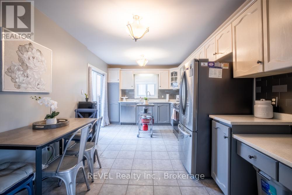 8205 Harvest Crescent, Niagara Falls, Ontario  L2H 3G4 - Photo 10 - X12964940