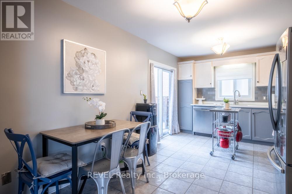 8205 Harvest Crescent, Niagara Falls, Ontario  L2H 3G4 - Photo 11 - X12964940