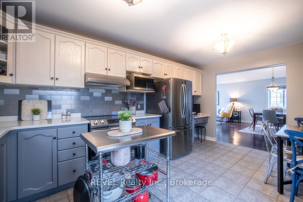 8205 Harvest Crescent, Niagara Falls, Ontario  L2H 3G4 - Photo 13 - X12964940