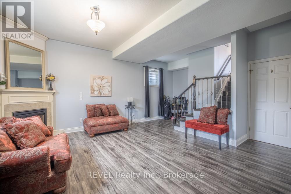 8205 Harvest Crescent, Niagara Falls, Ontario  L2H 3G4 - Photo 23 - X12964940