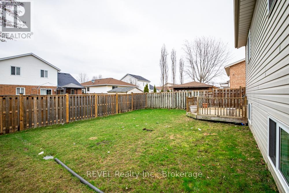8205 Harvest Crescent, Niagara Falls, Ontario  L2H 3G4 - Photo 27 - X12964940
