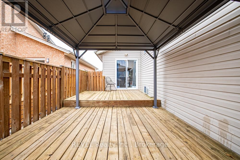 8205 Harvest Crescent, Niagara Falls, Ontario  L2H 3G4 - Photo 31 - X12964940