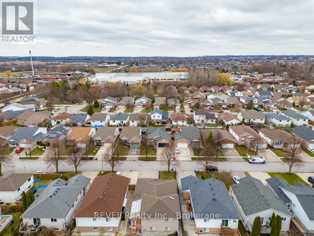 8205 Harvest Crescent, Niagara Falls, Ontario  L2H 3G4 - Photo 39 - X12964940