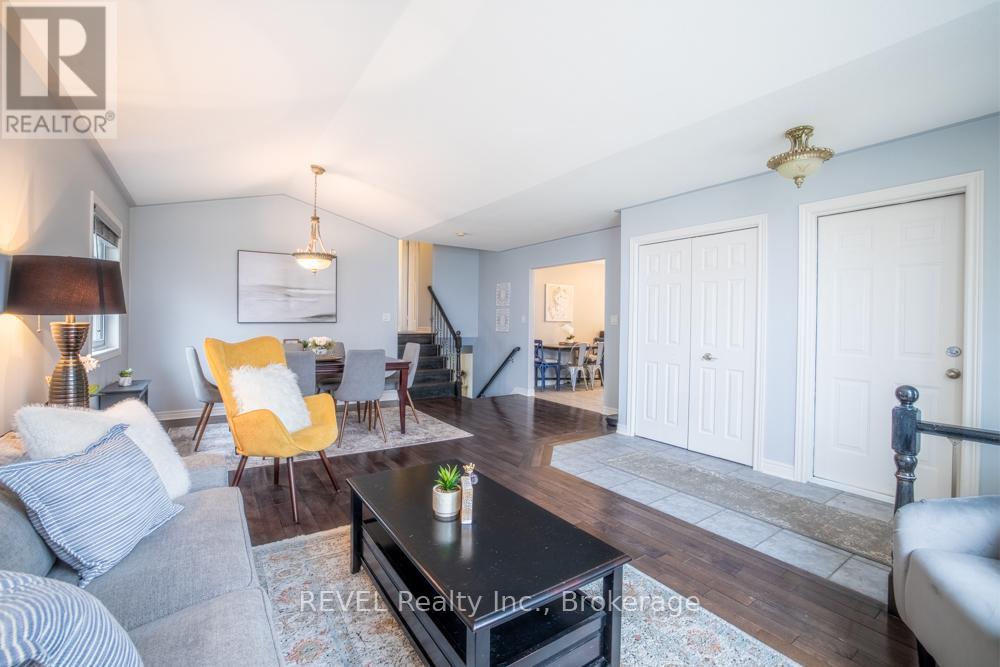 8205 Harvest Crescent, Niagara Falls, Ontario  L2H 3G4 - Photo 7 - X12964940