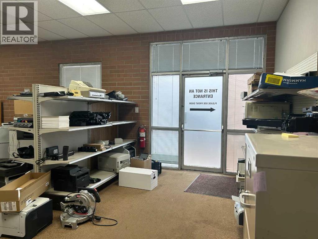 939 Kingsway Avenue Se, Medicine Hat, Alberta  T1A 2X6 - Photo 7 - A2298224