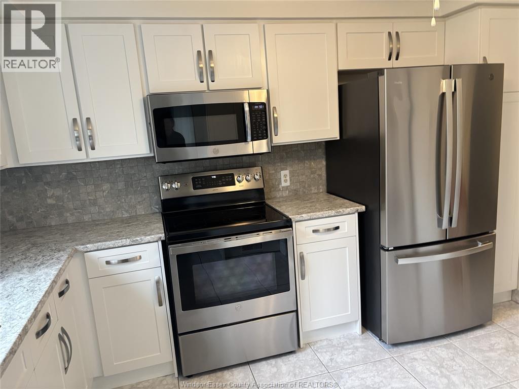 3154 Regis Avenue, Windsor, Ontario  N8R 1T8 - Photo 3 - 26007230