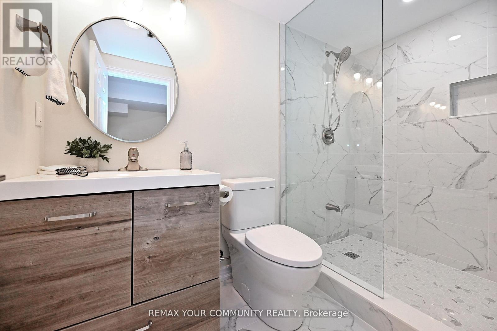 67 - 635 Tapestry Lane, Newmarket, Ontario  L3X 3C8 - Photo 10 - N12964248