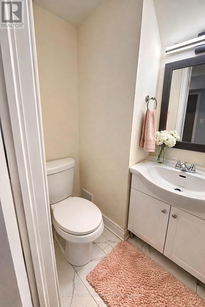 68 Alabaster Drive, Brampton, Ontario  L6V 4G4 - Photo 17 - W12962232