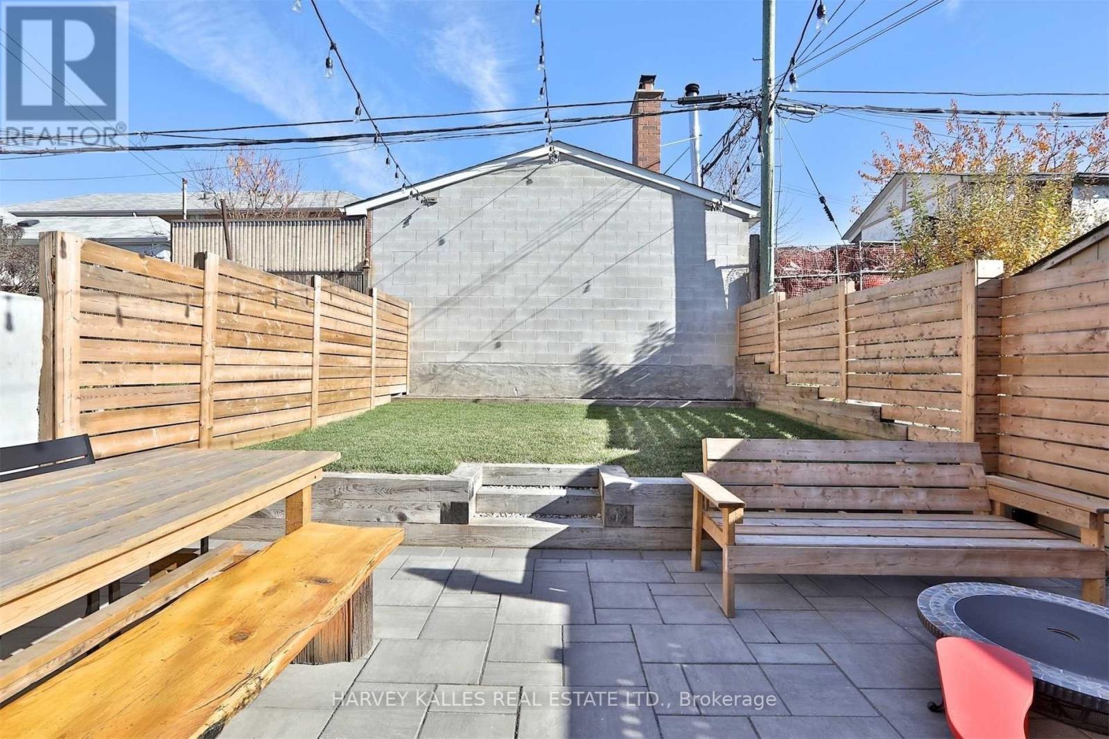 125 Kane Avenue, Toronto, Ontario  M6M 3N1 - Photo 34 - W12964396