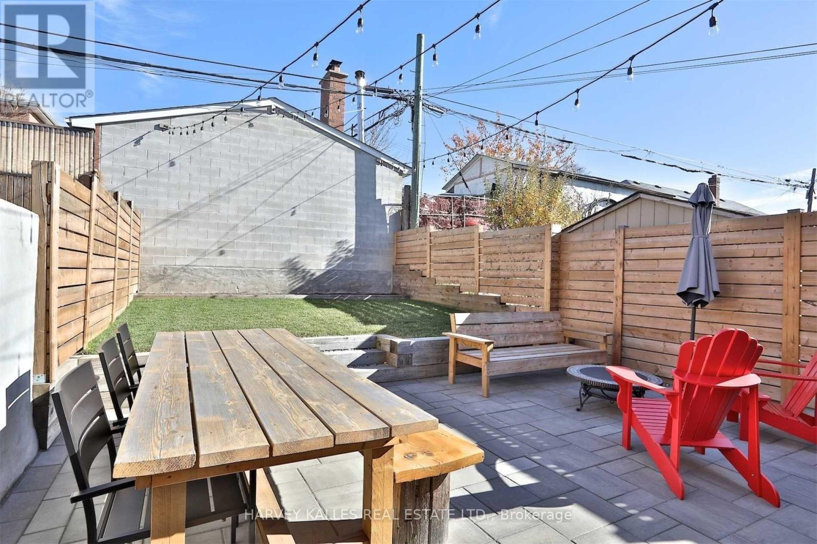 125 Kane Avenue, Toronto, Ontario  M6M 3N1 - Photo 37 - W12964396