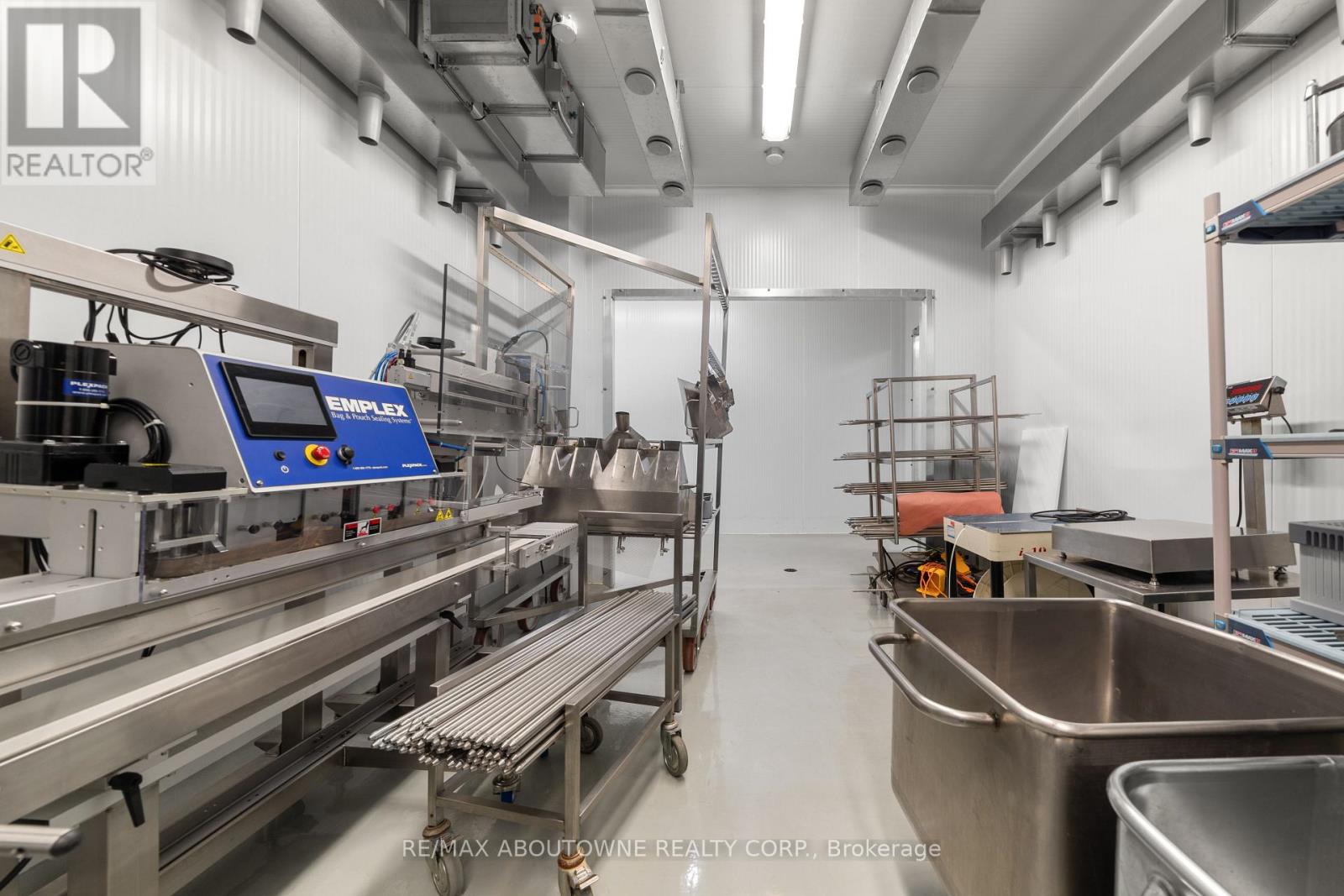 842 Hamilton Road, Quinte West, Ontario  K8N 4Z5 - Photo 43 - X12781556