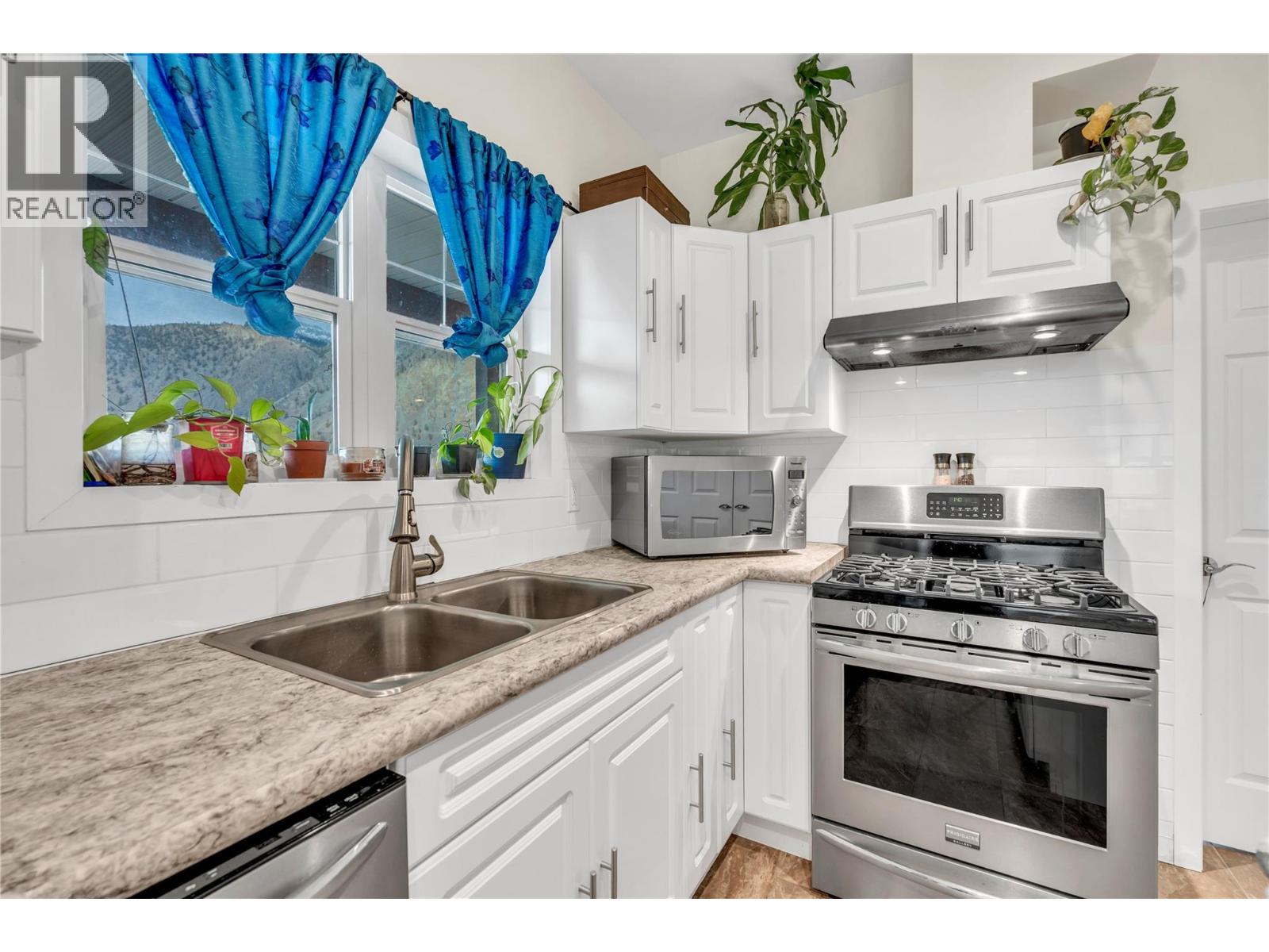 2338 Hwy 3, Cawston, British Columbia  V0X 1C2 - Photo 46 - 10371571