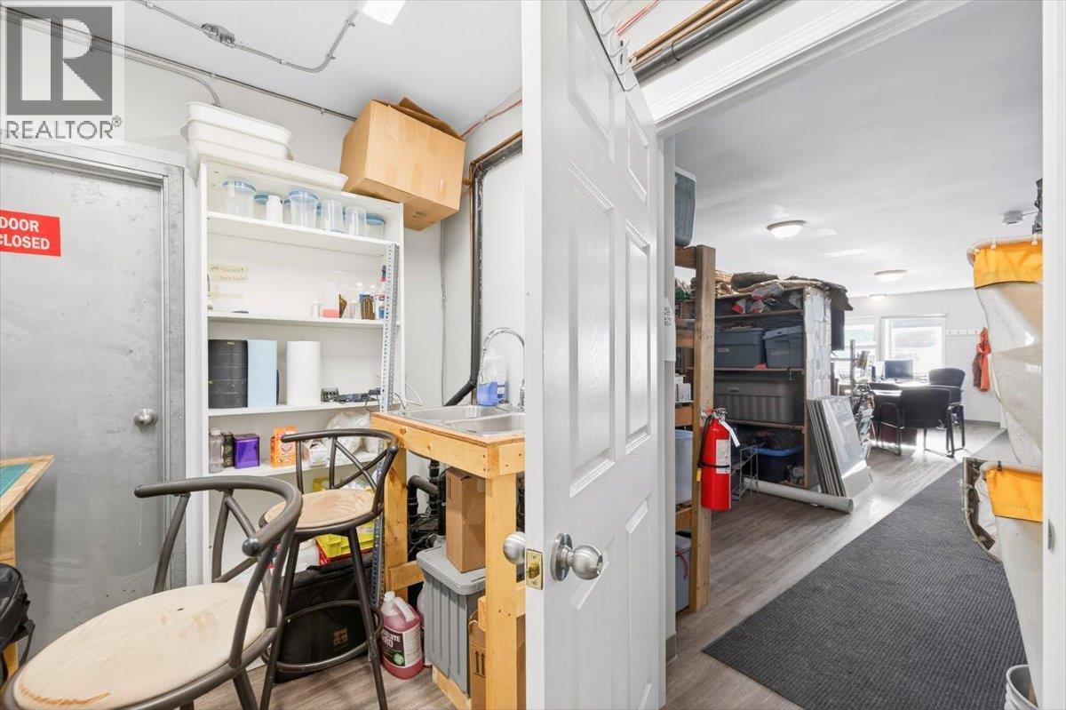 1101/ 1111 2nd Avenue, Fernie, British Columbia  V0B 1M0 - Photo 26 - 10381363