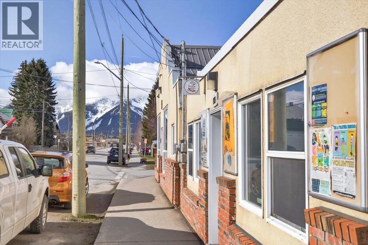1101/ 1111 2nd Avenue, Fernie, British Columbia  V0B 1M0 - Photo 17 - 10381363