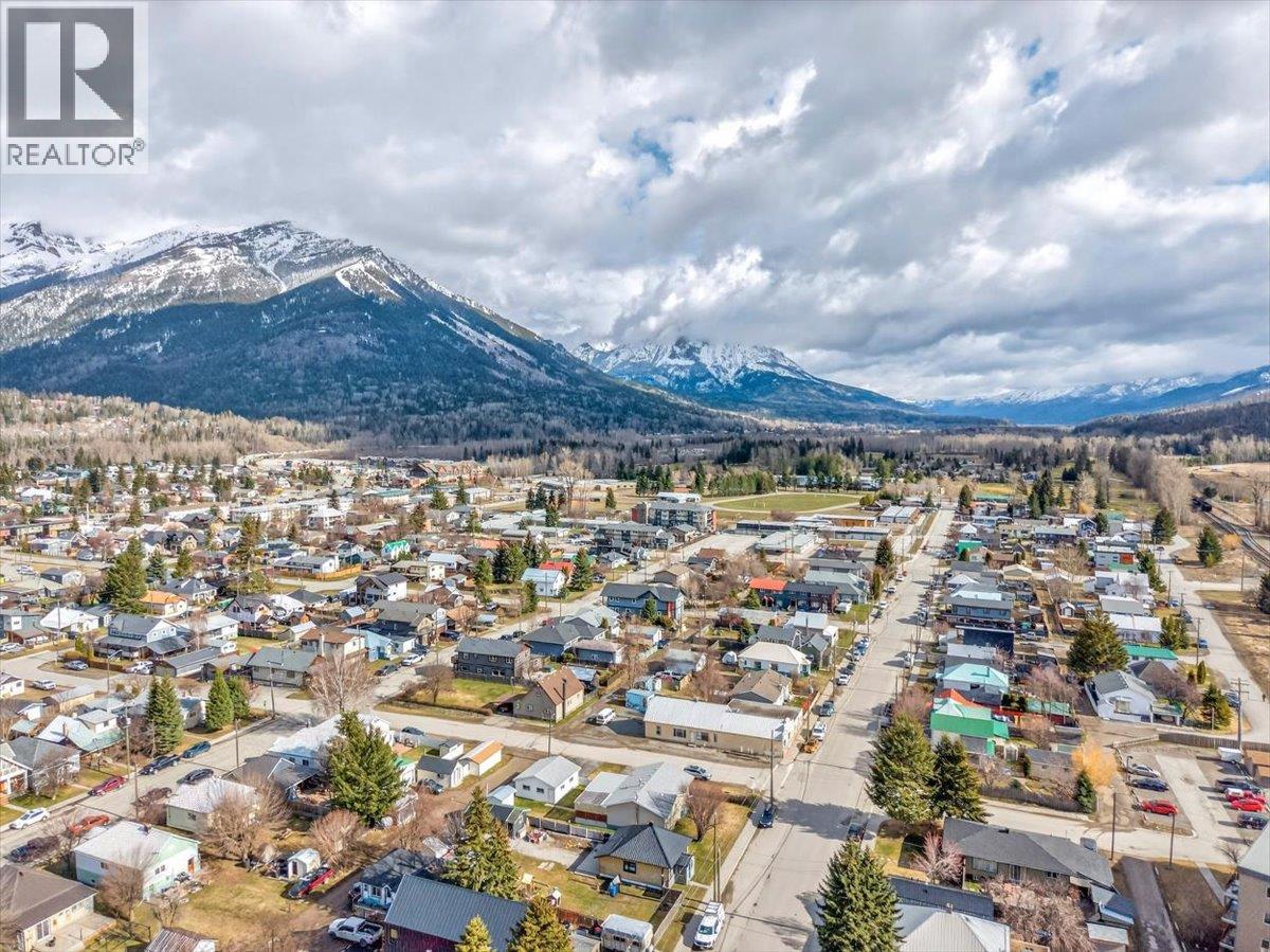 1101/ 1111 2nd Avenue, Fernie, British Columbia  V0B 1M0 - Photo 68 - 10381363