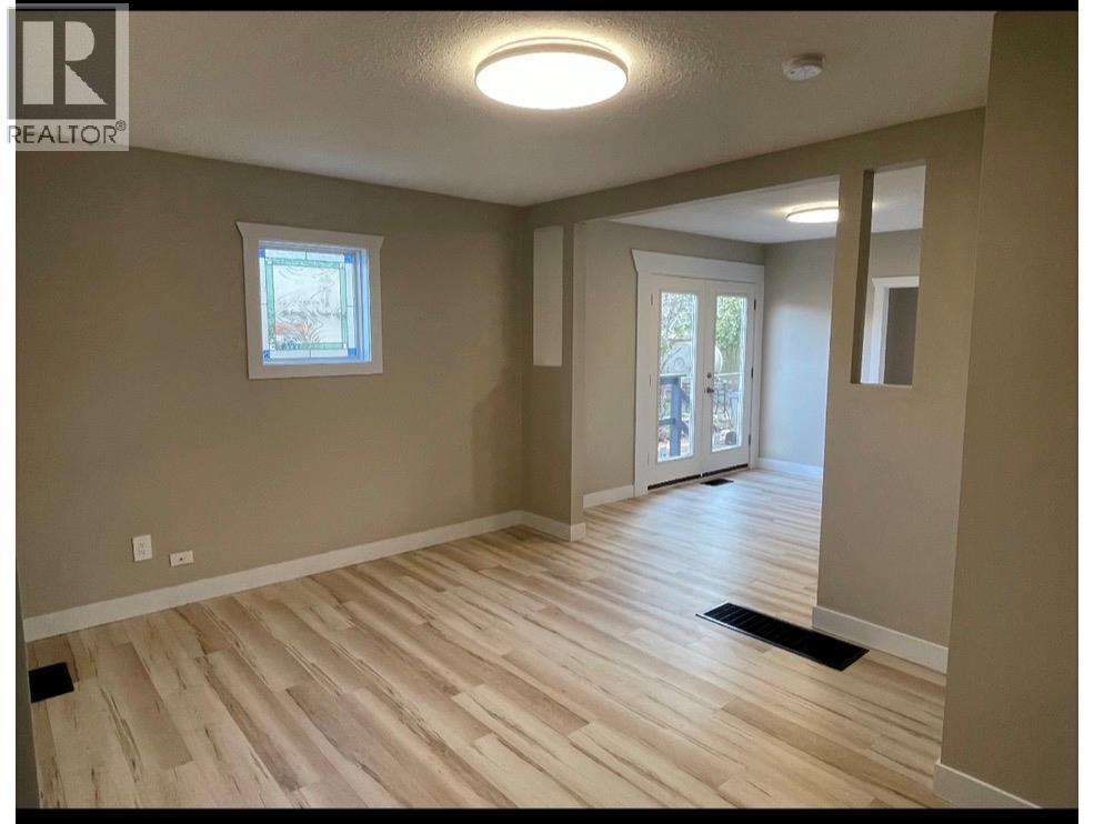 121 Willow Street, Kamloops, British Columbia  V2B 4C6 - Photo 6 - 10381728