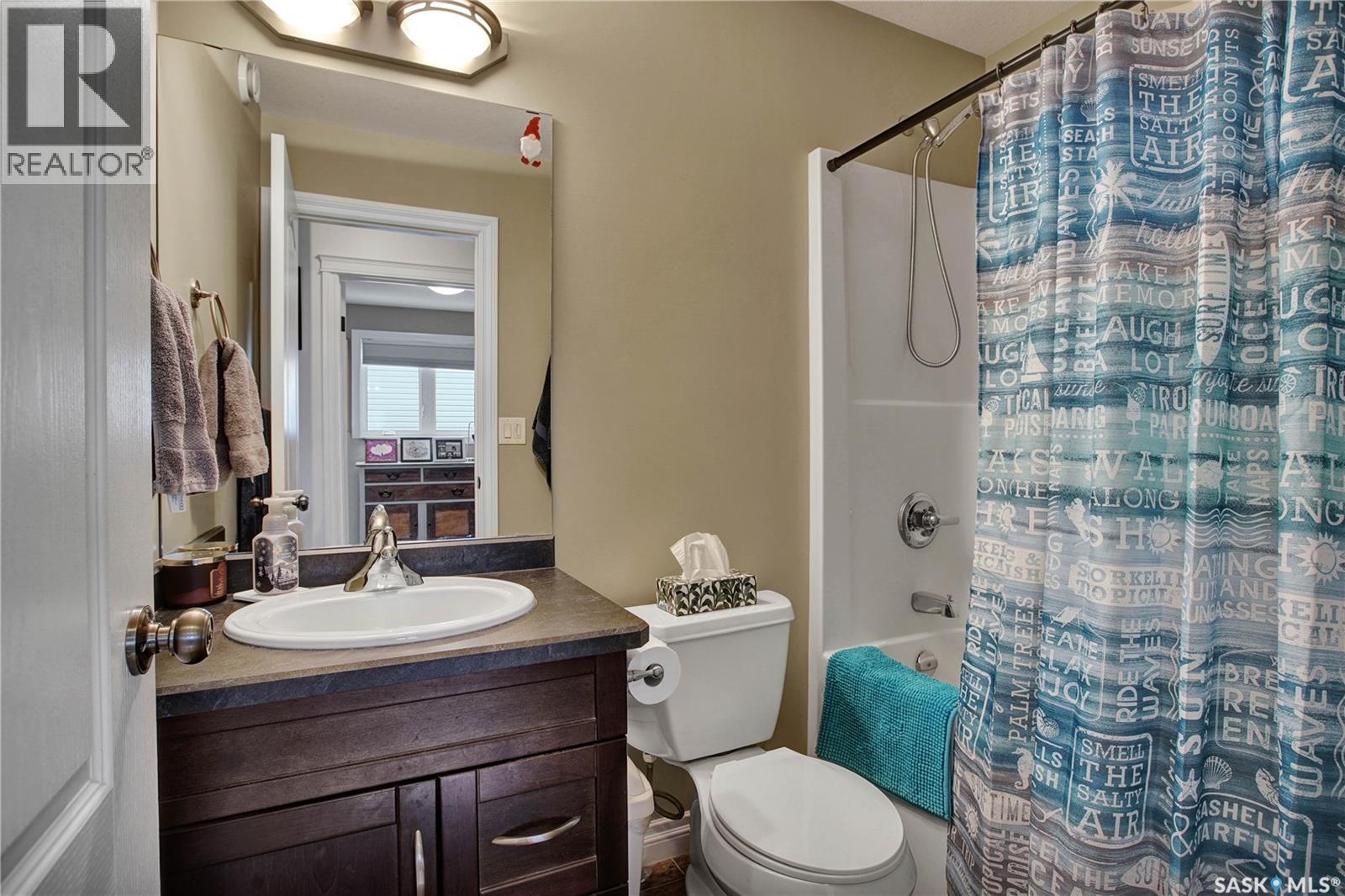 704 Reimer Road, Martensville, Saskatchewan  S0K 0A2 - Photo 18 - SK032175