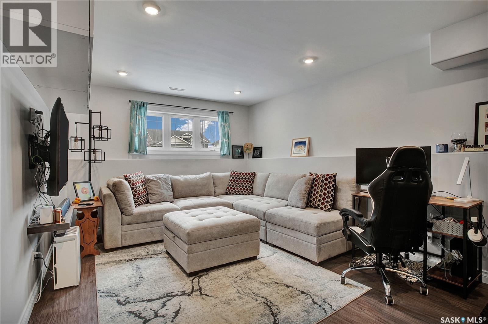 704 Reimer Road, Martensville, Saskatchewan  S0K 0A2 - Photo 19 - SK032175