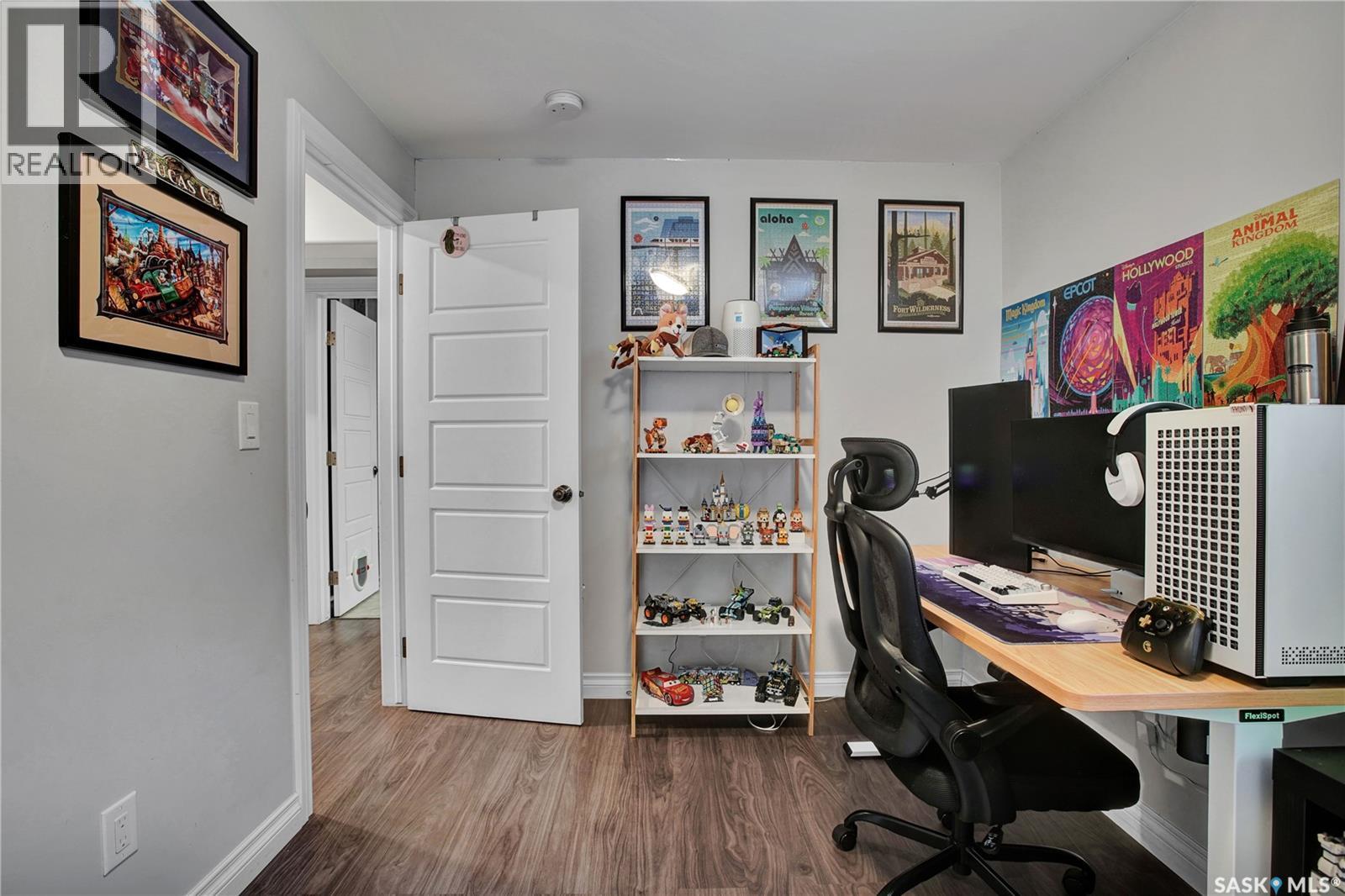 704 Reimer Road, Martensville, Saskatchewan  S0K 0A2 - Photo 24 - SK032175