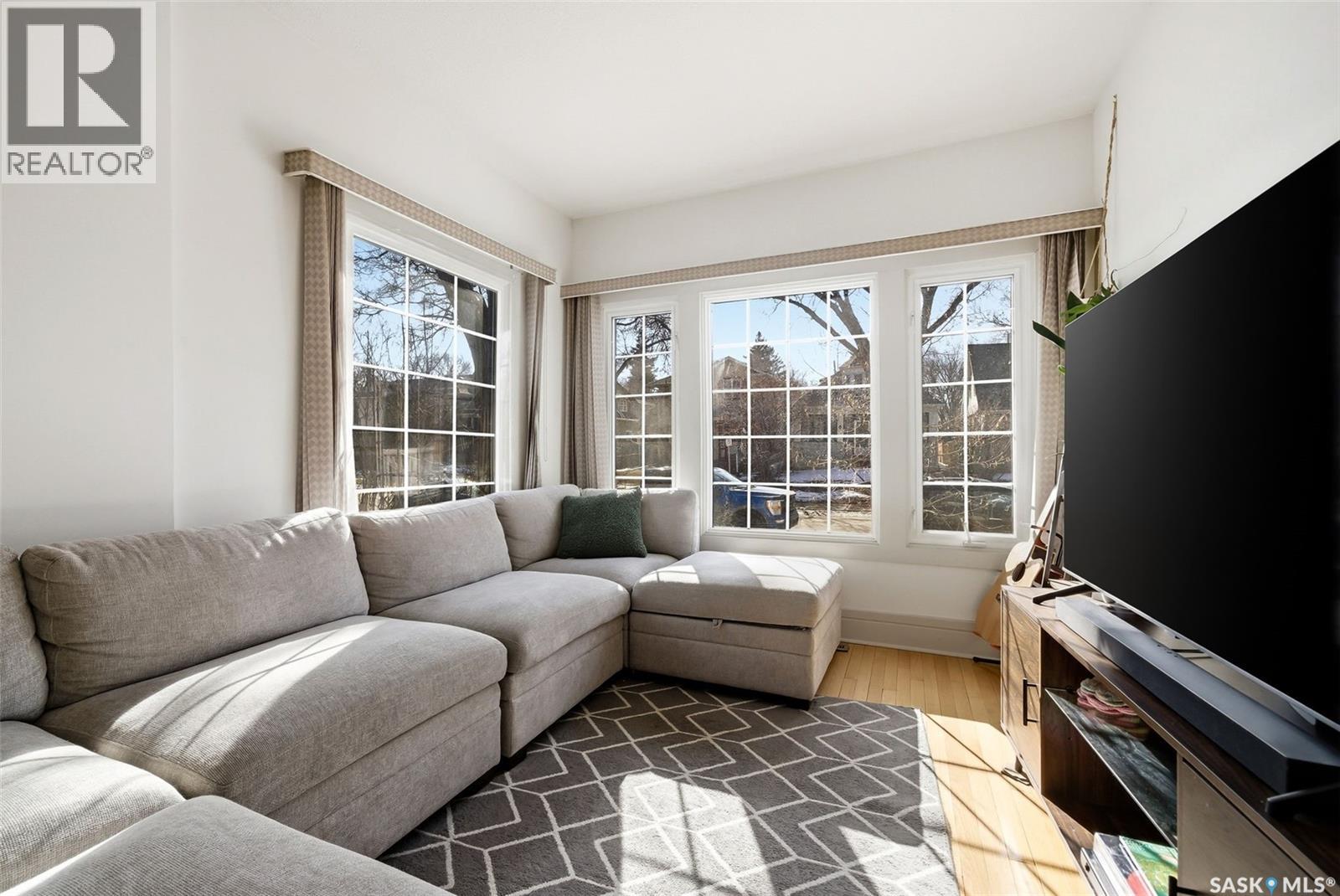 2231 Cameron Street, Regina, Saskatchewan  S4T 2V9 - Photo 5 - SK032172