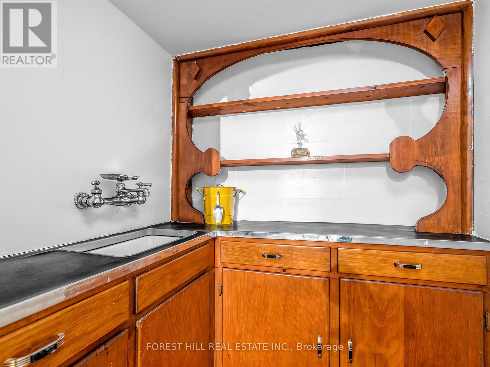 28 Castle Knock Road, Toronto, Ontario  M5N 2J4 - Photo 20 - C12964758