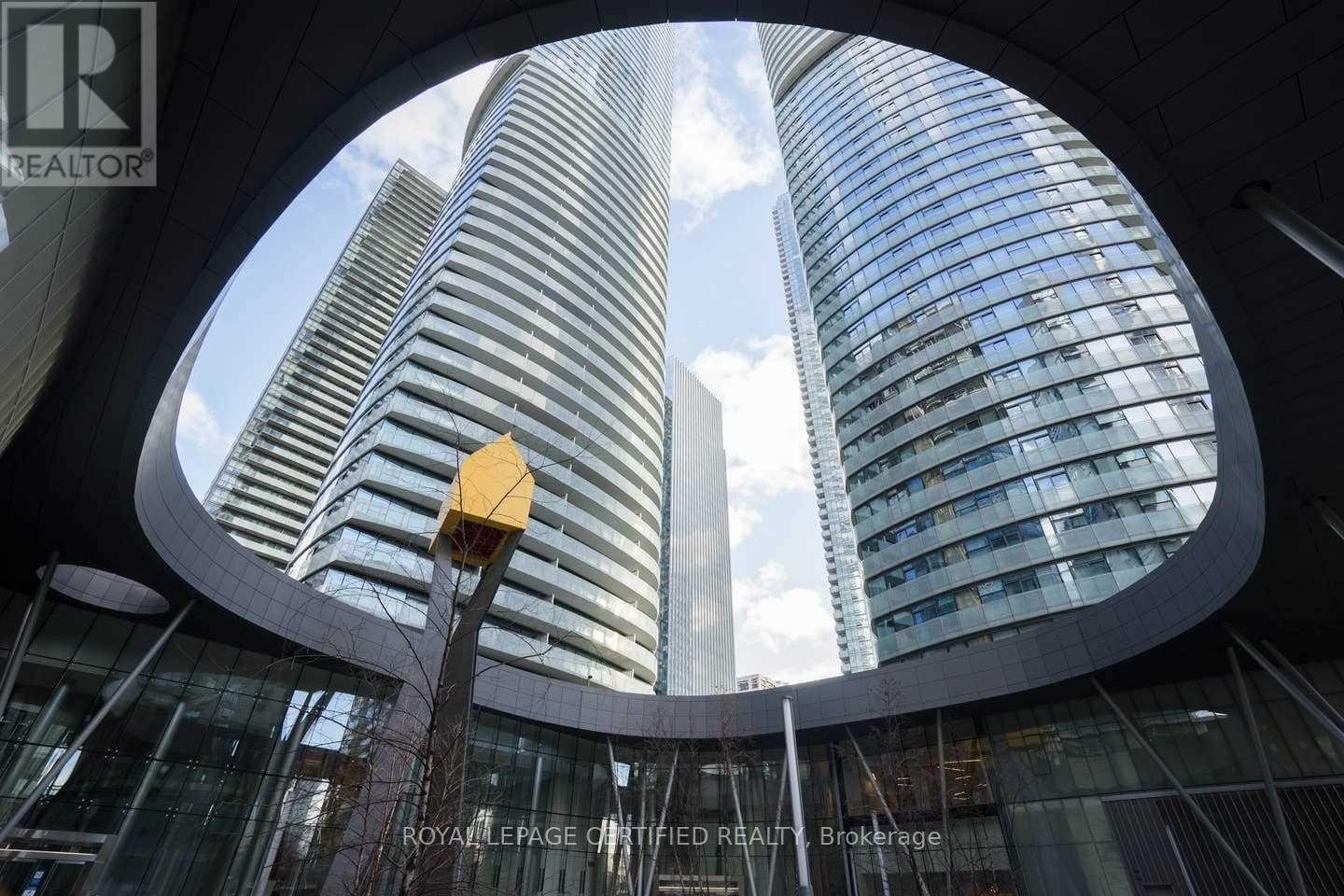 6404 - 14 York Street, Toronto, Ontario  M5J 0B1 - Photo 14 - C12964780