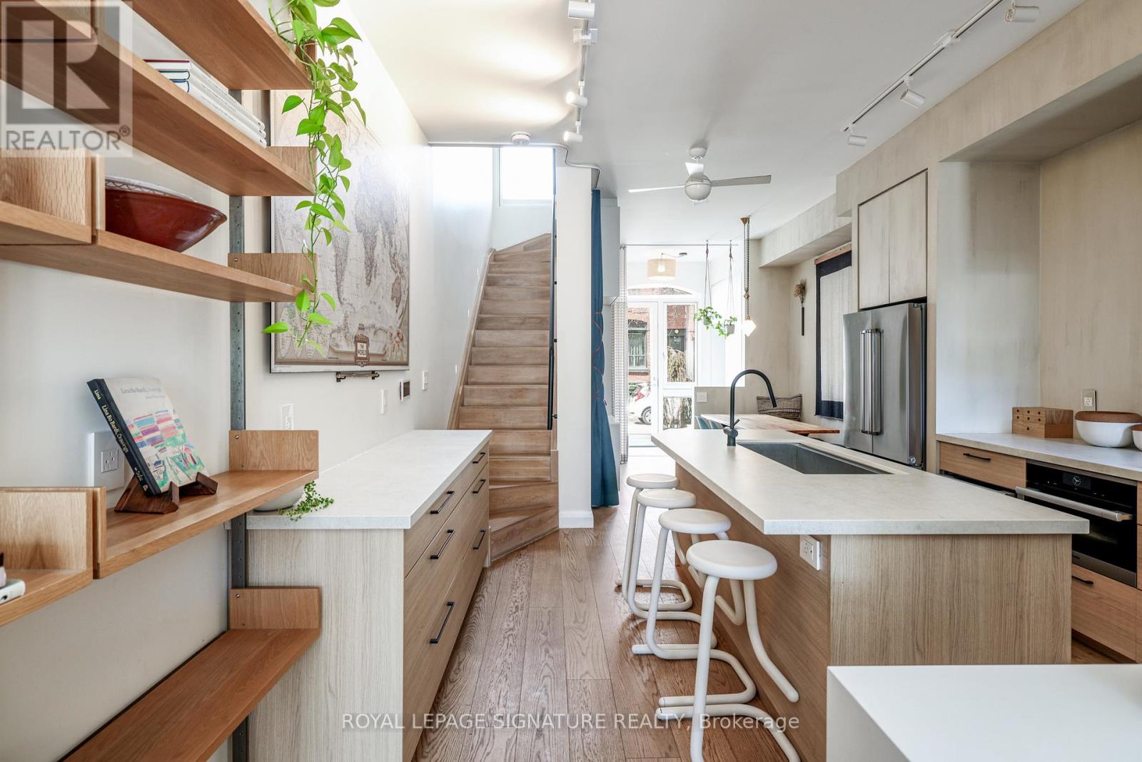 13 Collahie Street, Toronto, Ontario  M6J 1T6 - Photo 11 - C12964826