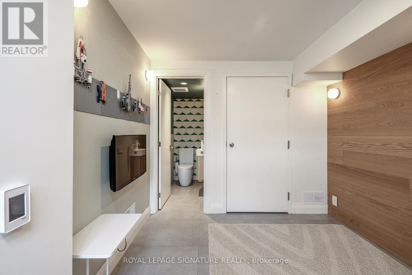 13 Collahie Street, Toronto, Ontario  M6J 1T6 - Photo 38 - C12964826