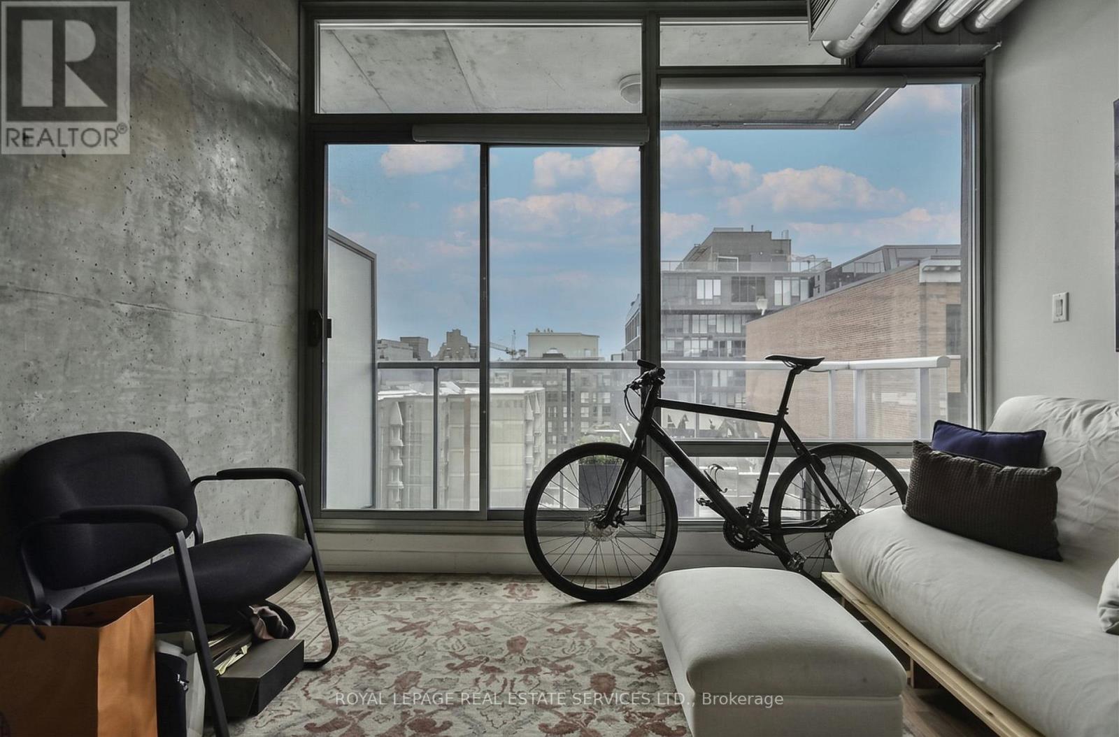 804 - 169 John Street, Toronto, Ontario  M5T 1X3 - Photo 6 - C12964834