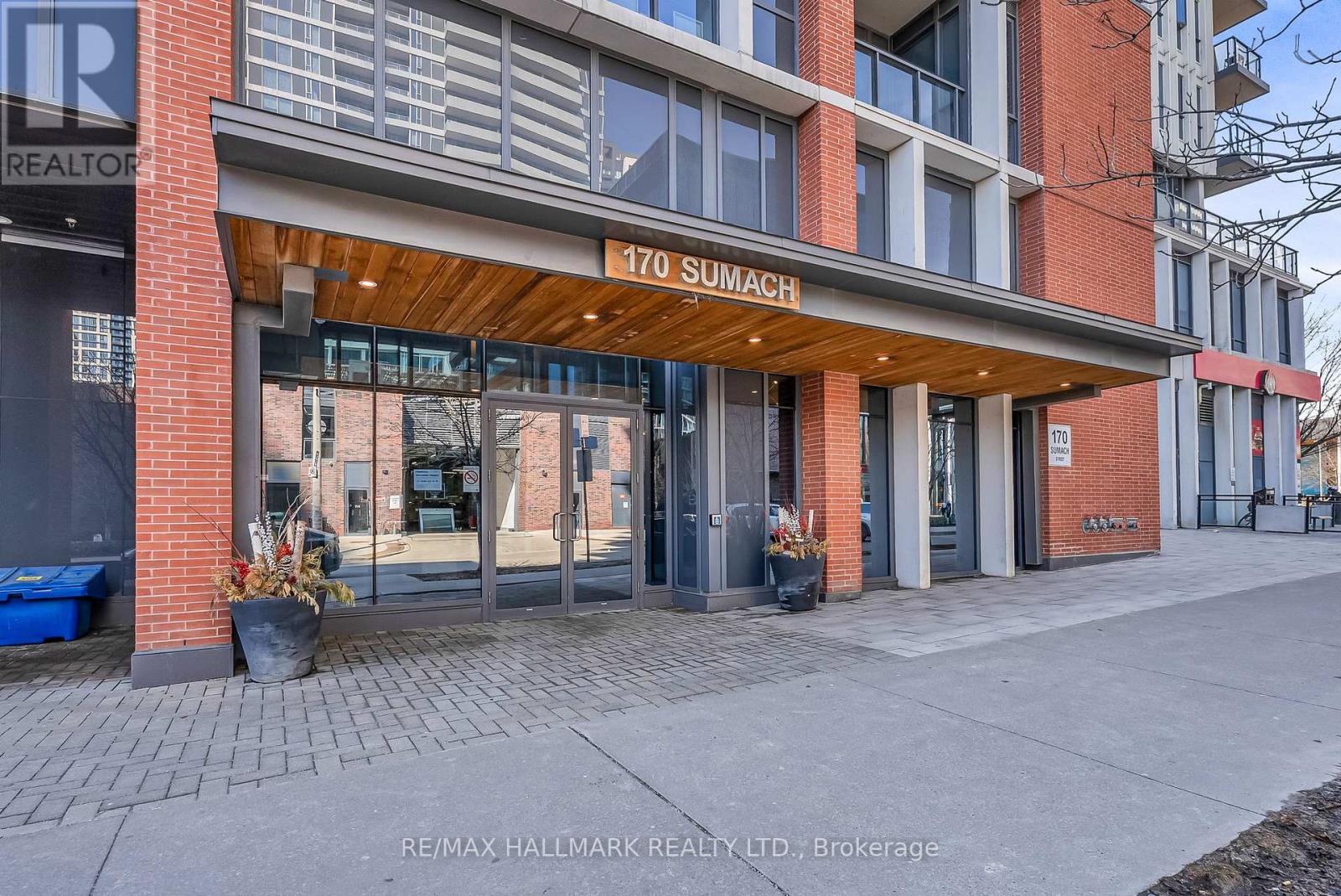 908 - 170 Sumach Street, Toronto, Ontario  M5A 0C3 - Photo 2 - C12964840