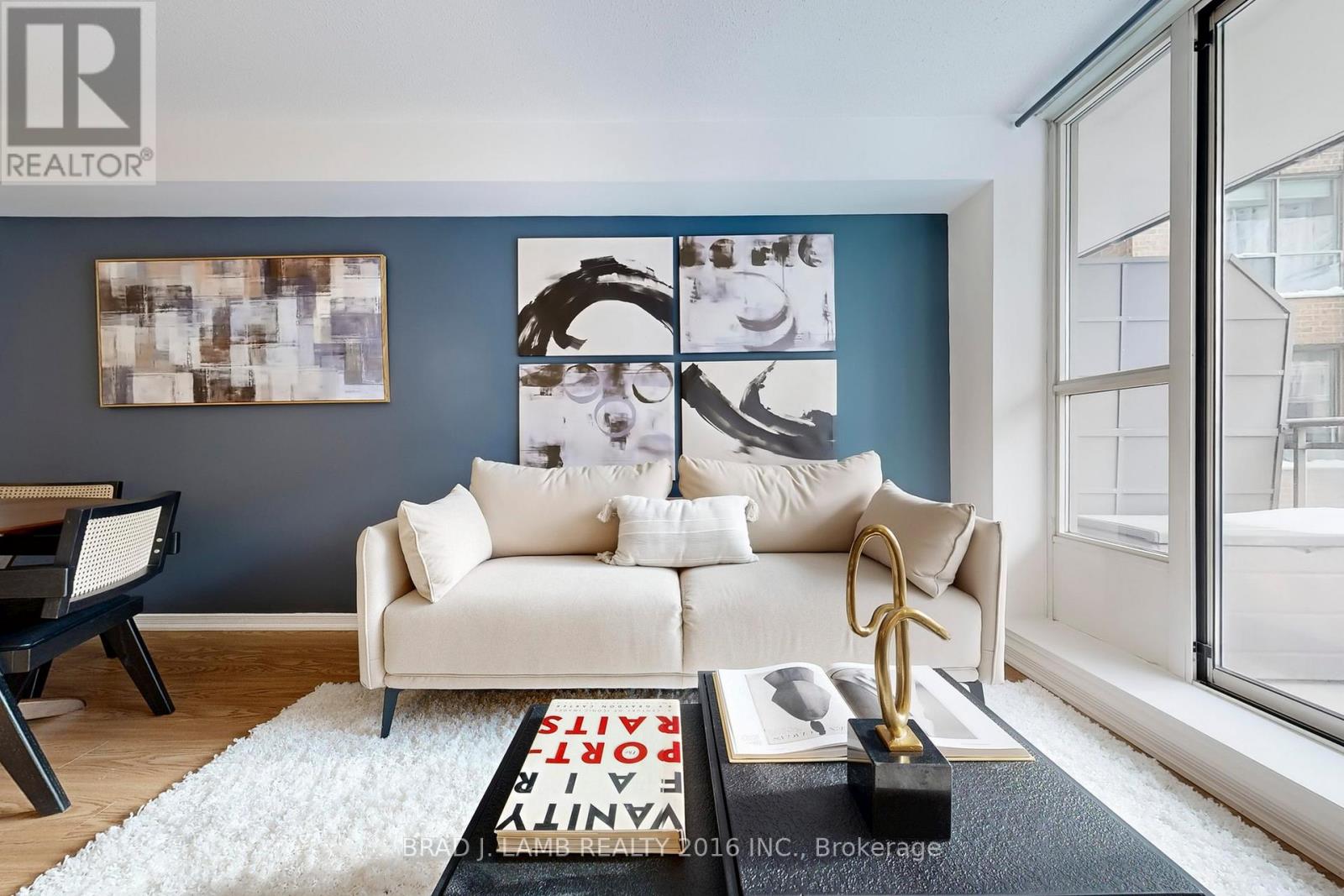 302 - 245 Davisville Avenue, Toronto, Ontario  M4S 3H4 - Photo 4 - C12964892