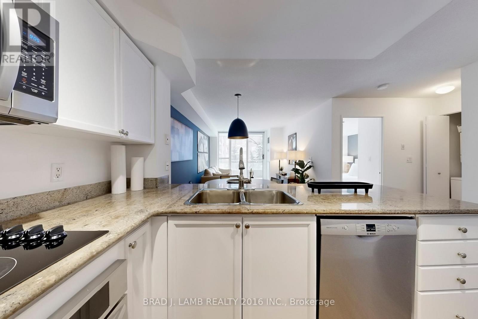 302 - 245 Davisville Avenue, Toronto, Ontario  M4S 3H4 - Photo 7 - C12964892