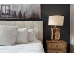 302 - 245 DAVISVILLE AVENUE, Toronto, Ontario