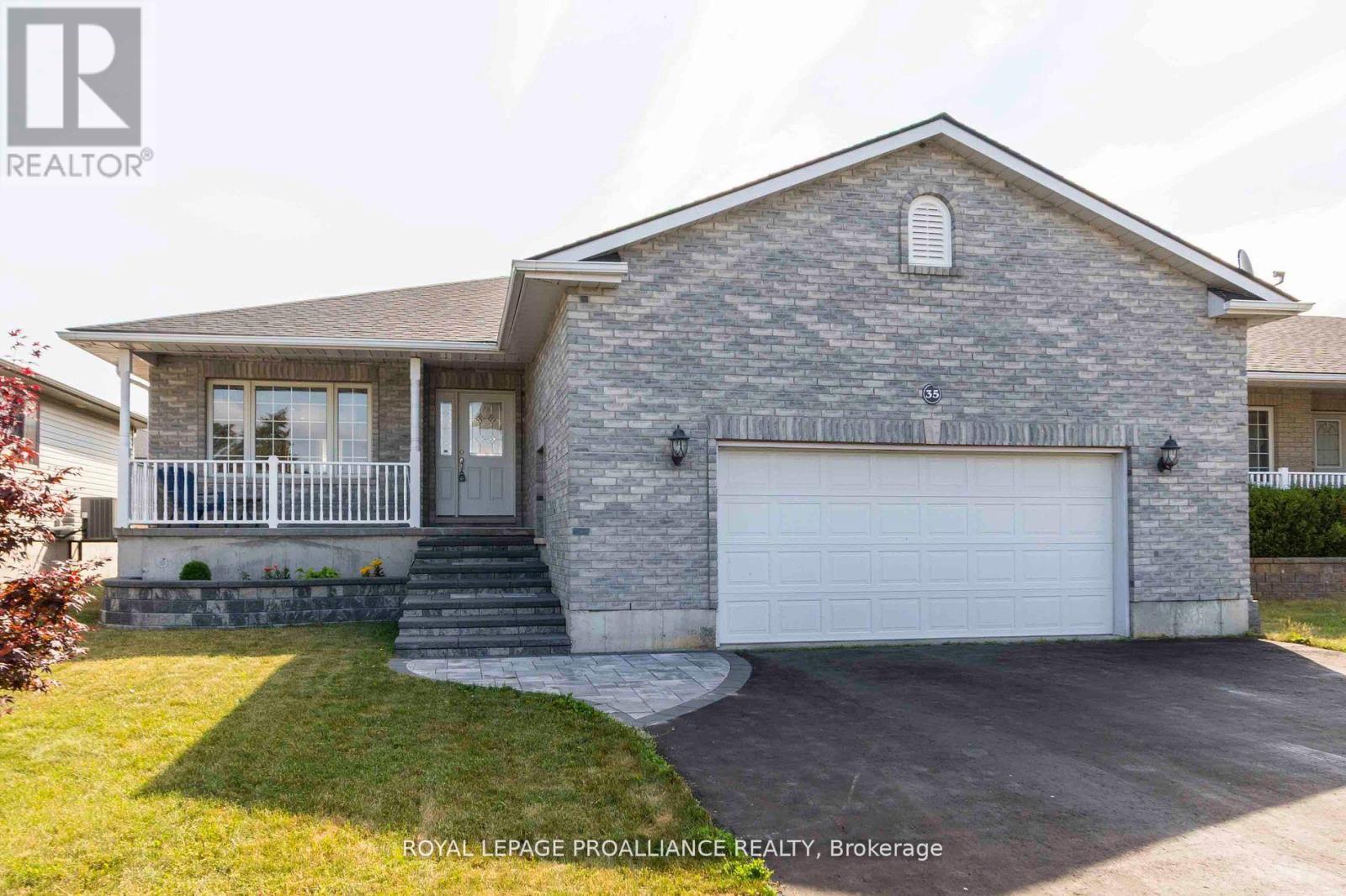 35 Forest Valley Drive, Quinte West, Ontario  K0K 2C0 - Photo 2 - X12732376