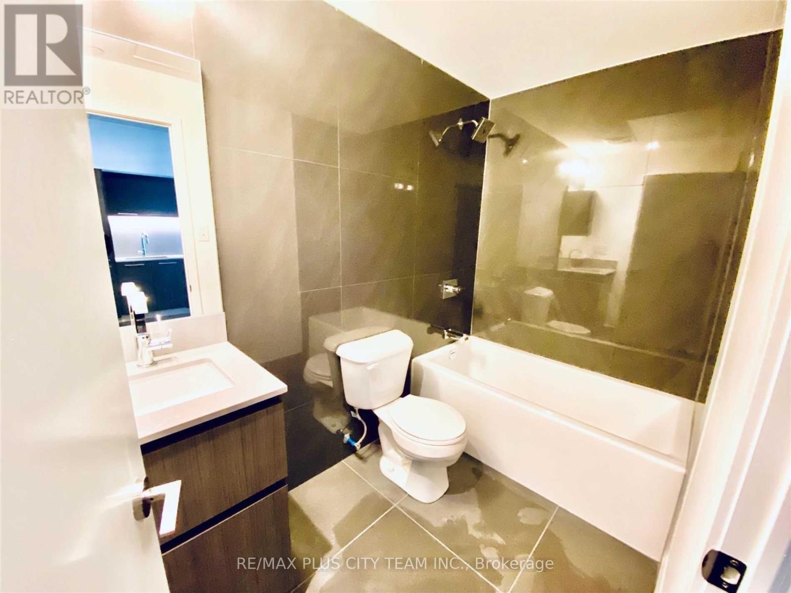 1006 - 30 Baseball Place, Toronto, Ontario  M4M 0E8 - Photo 14 - E12964814