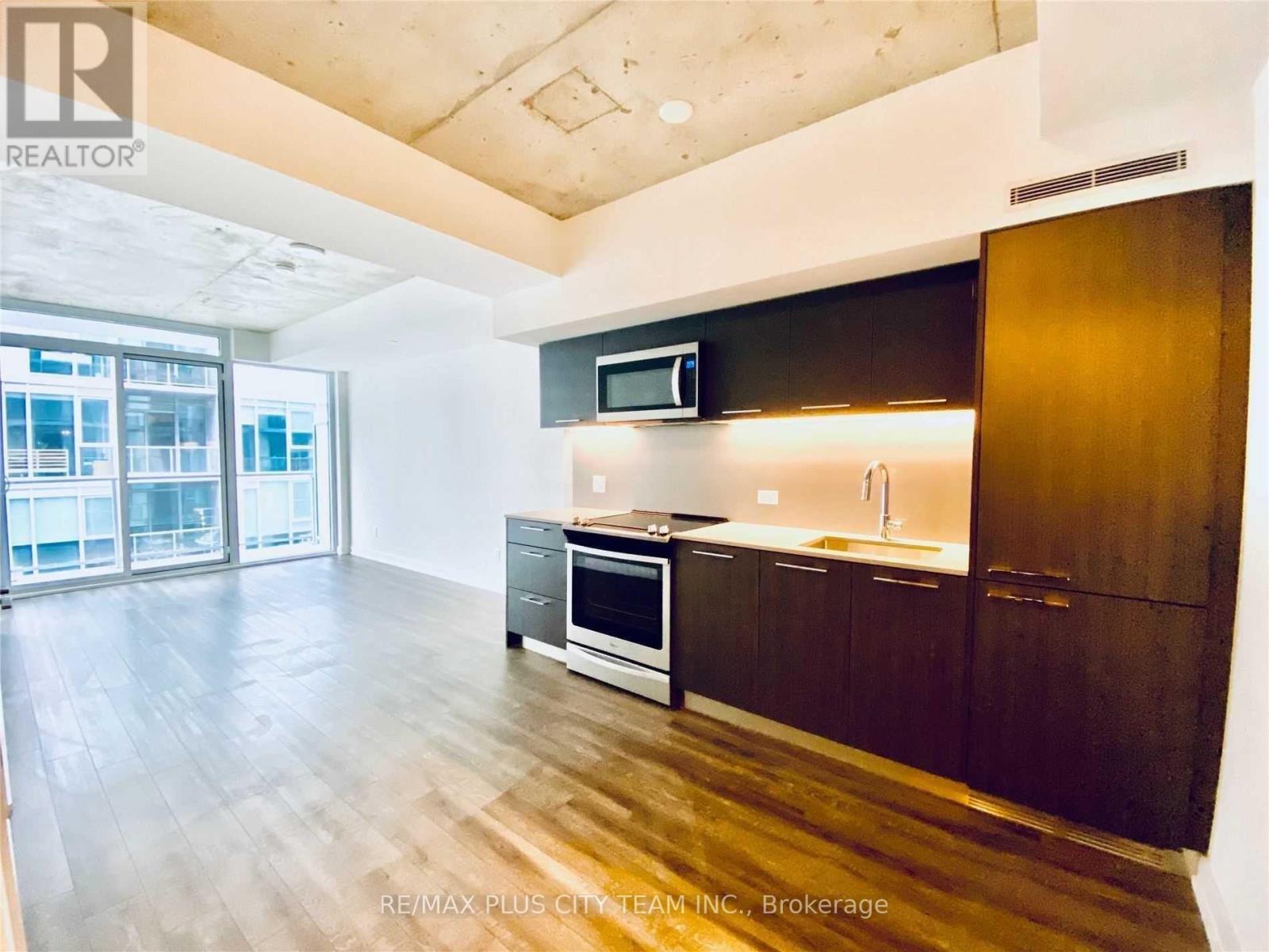 1006 - 30 Baseball Place, Toronto, Ontario  M4M 0E8 - Photo 2 - E12964814