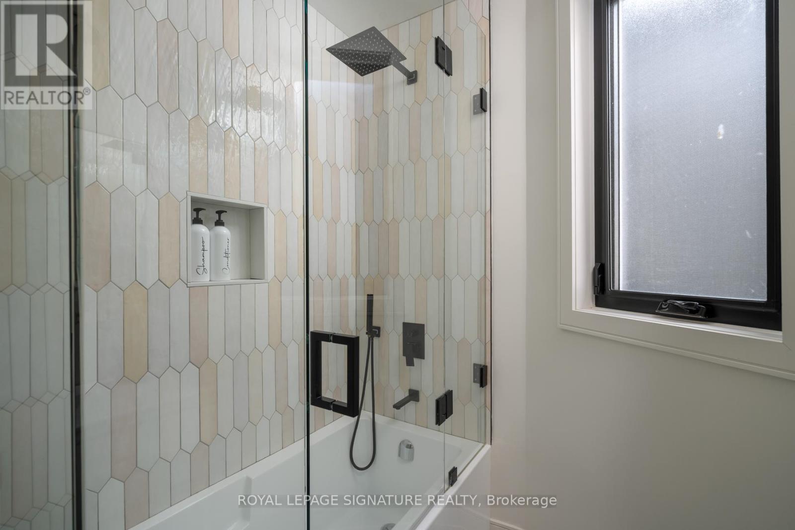 26 Pape Avenue, Toronto, Ontario  M4M 2V6 - Photo 13 - E12964918