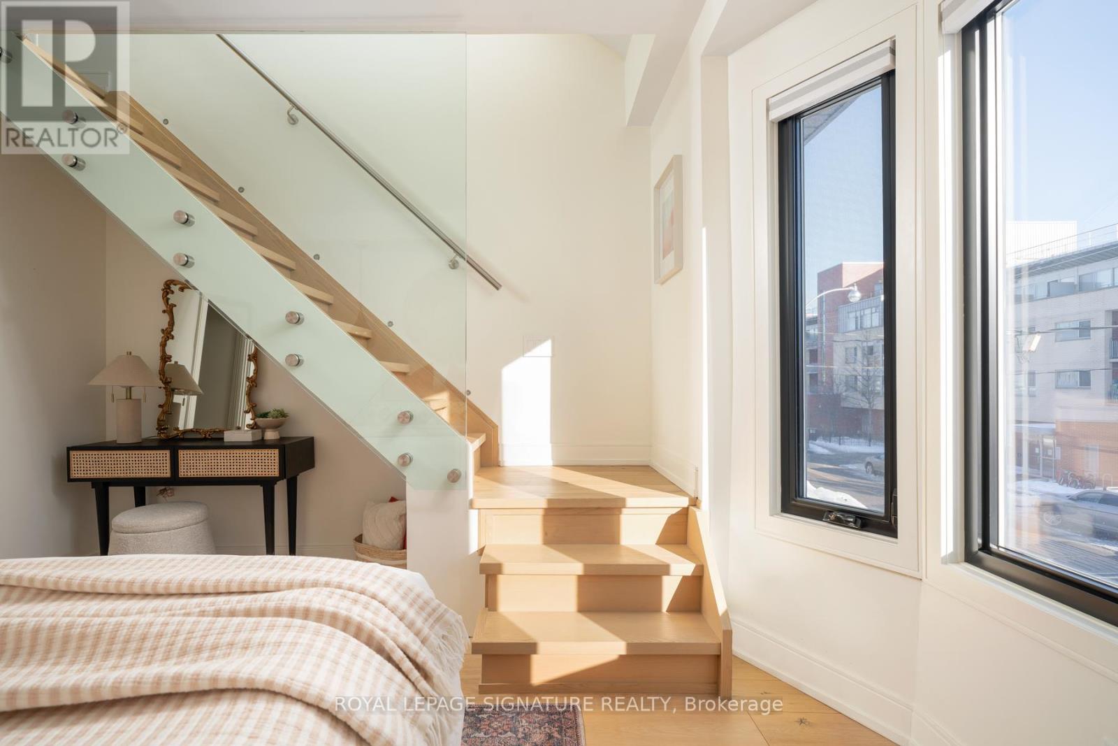 26 Pape Avenue, Toronto, Ontario  M4M 2V6 - Photo 19 - E12964918