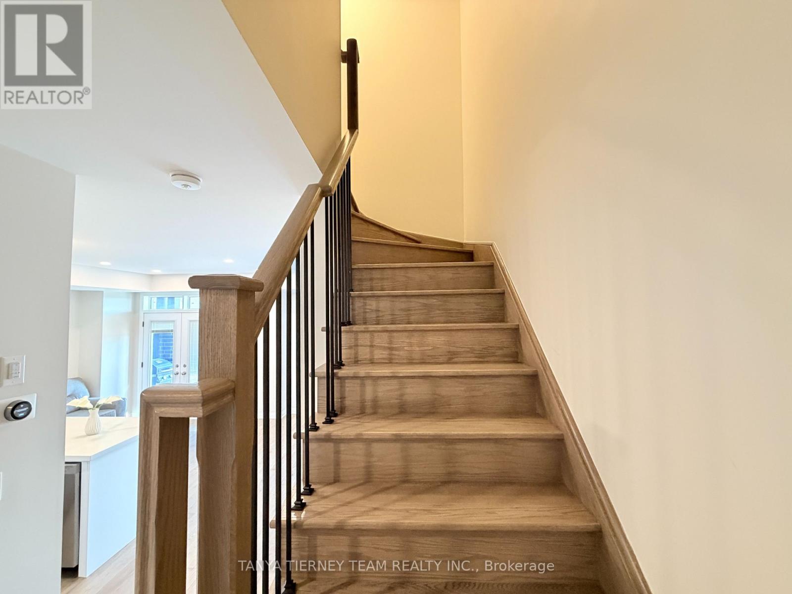 22 Esquire Way, Whitby, Ontario  L1R 0S7 - Photo 21 - E12964920