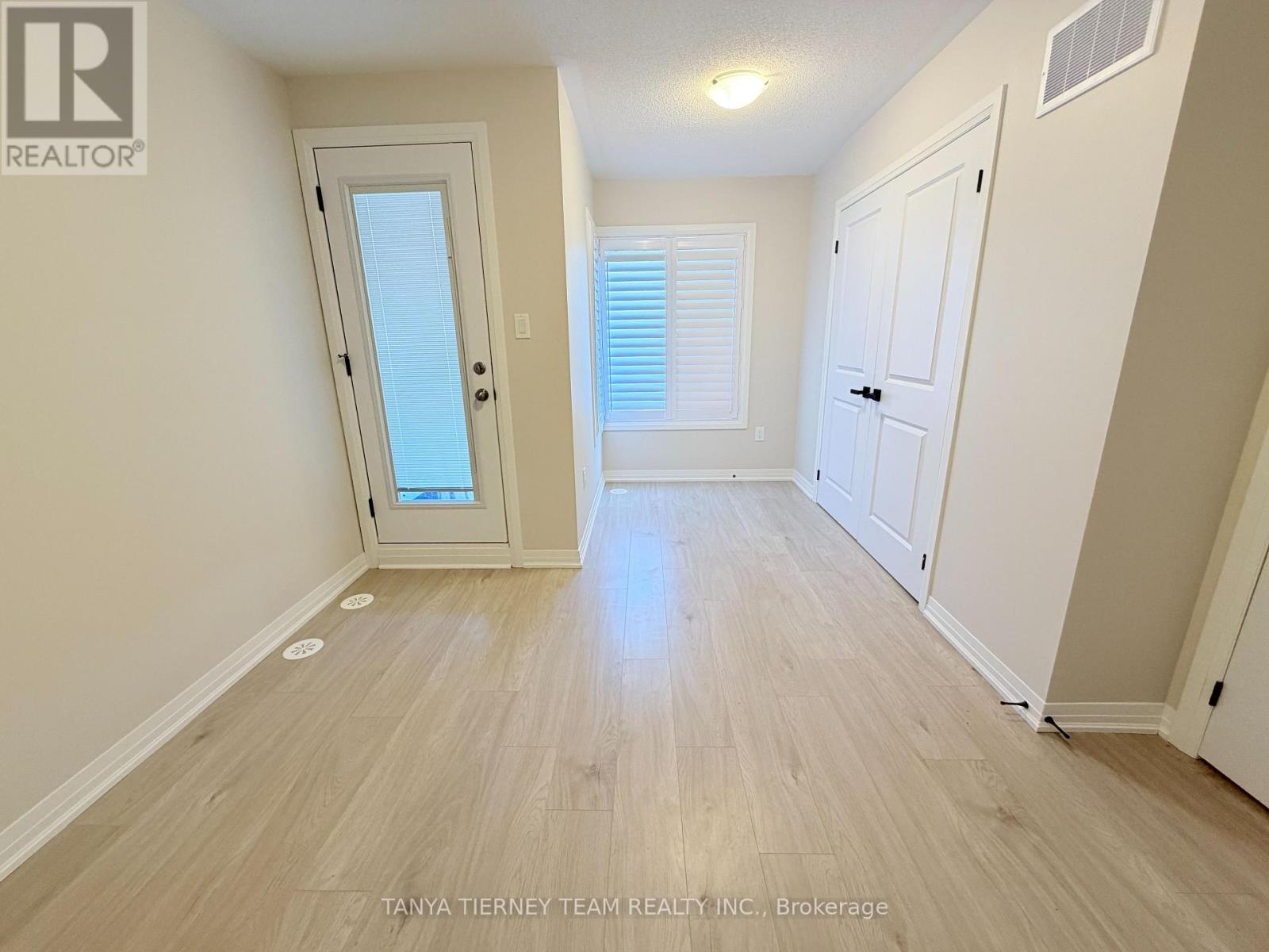 22 Esquire Way, Whitby, Ontario  L1R 0S7 - Photo 23 - E12964920