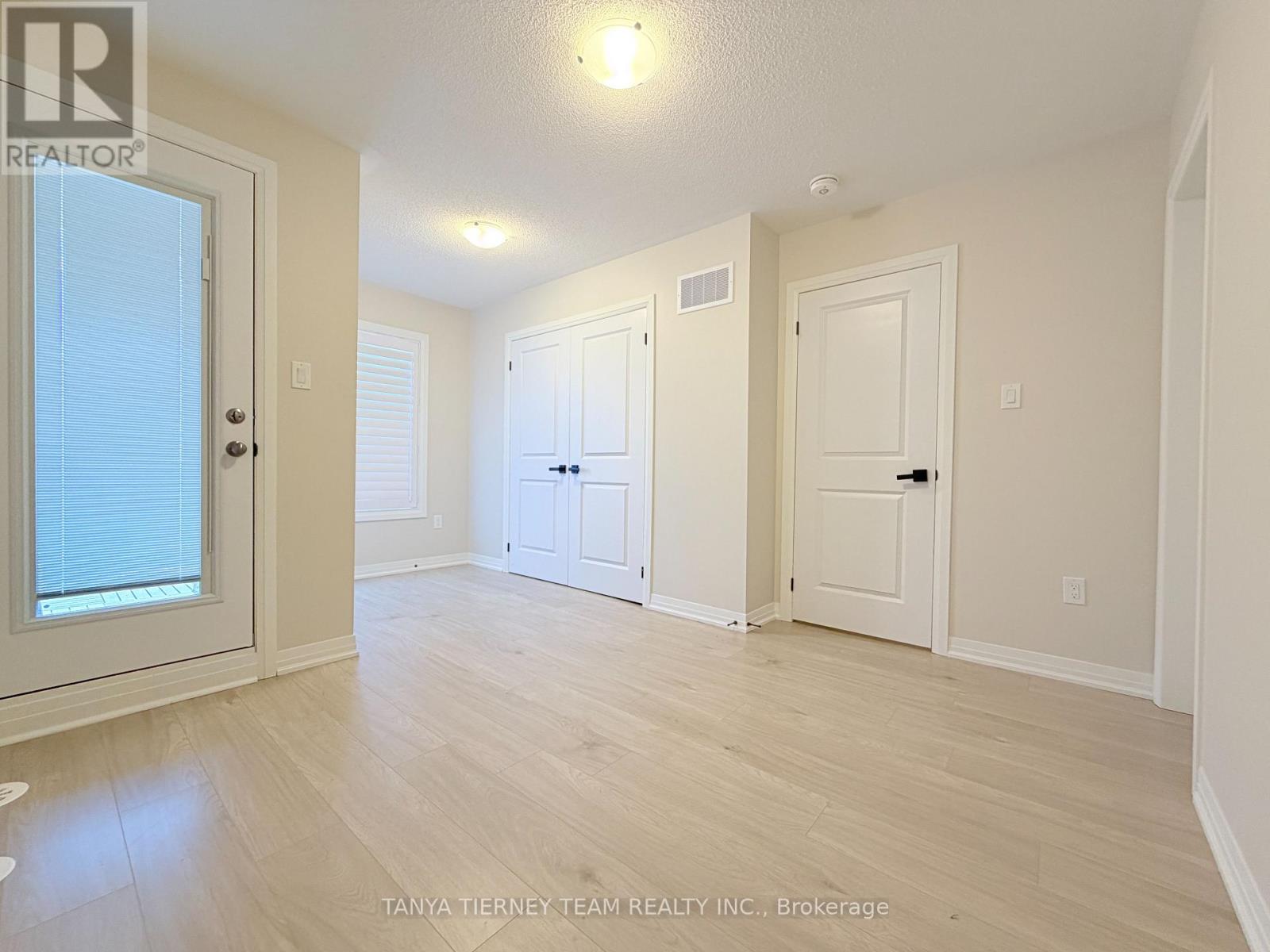 22 Esquire Way, Whitby, Ontario  L1R 0S7 - Photo 24 - E12964920