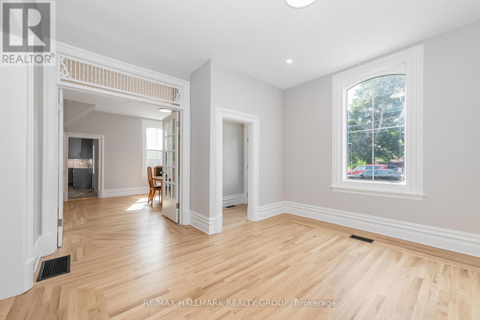 108 Clothier Street E, North Grenville, Ontario  K0G 1J0 - Photo 17 - X12366220