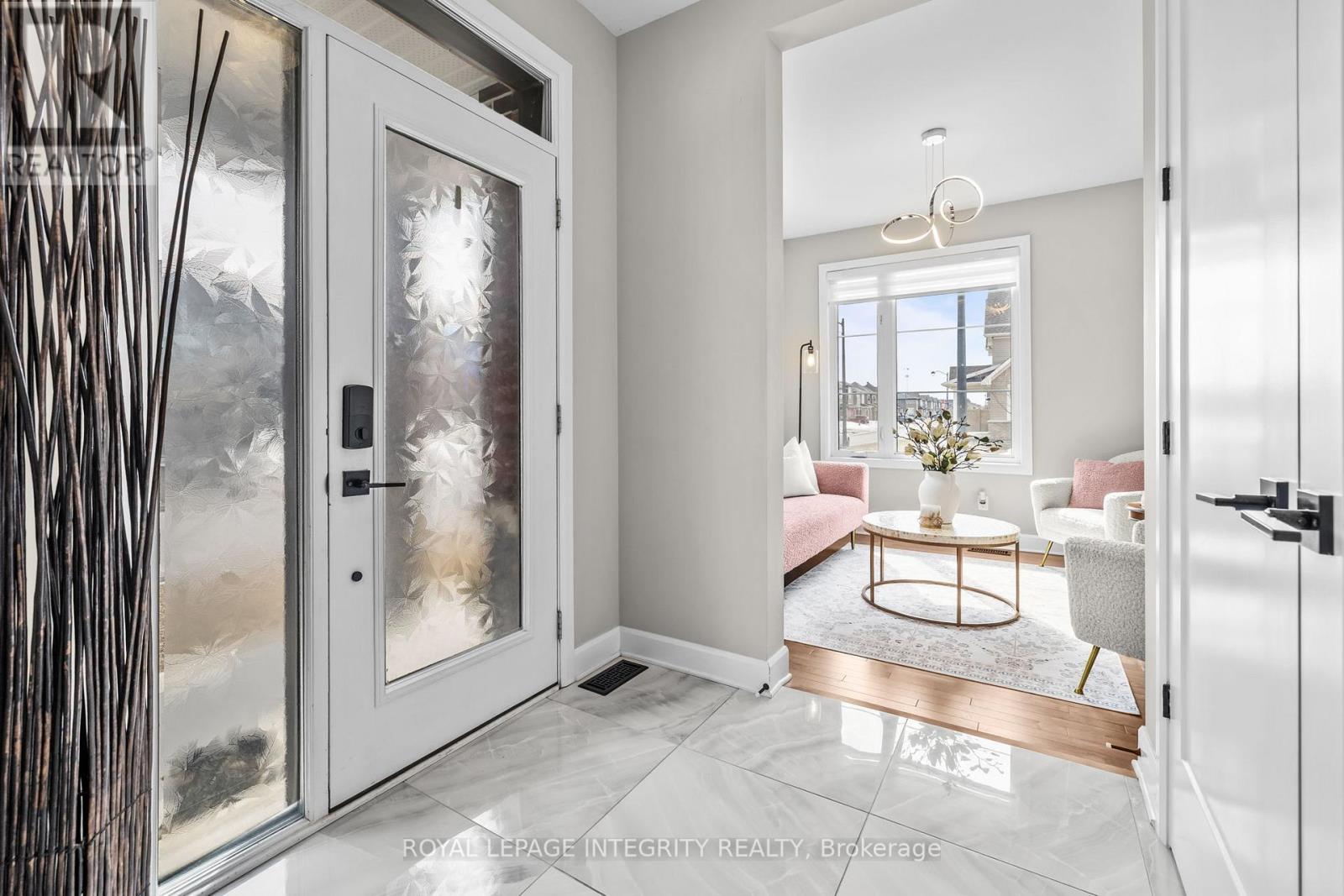 68 Malachigan Crescent, Ottawa, Ontario  K4A 1G5 - Photo 3 - X12945916