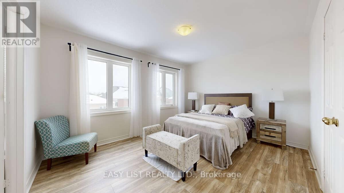 42 Foxberry Road, East Gwillimbury, Ontario  L9N 0P6 - Photo 14 - N12964752