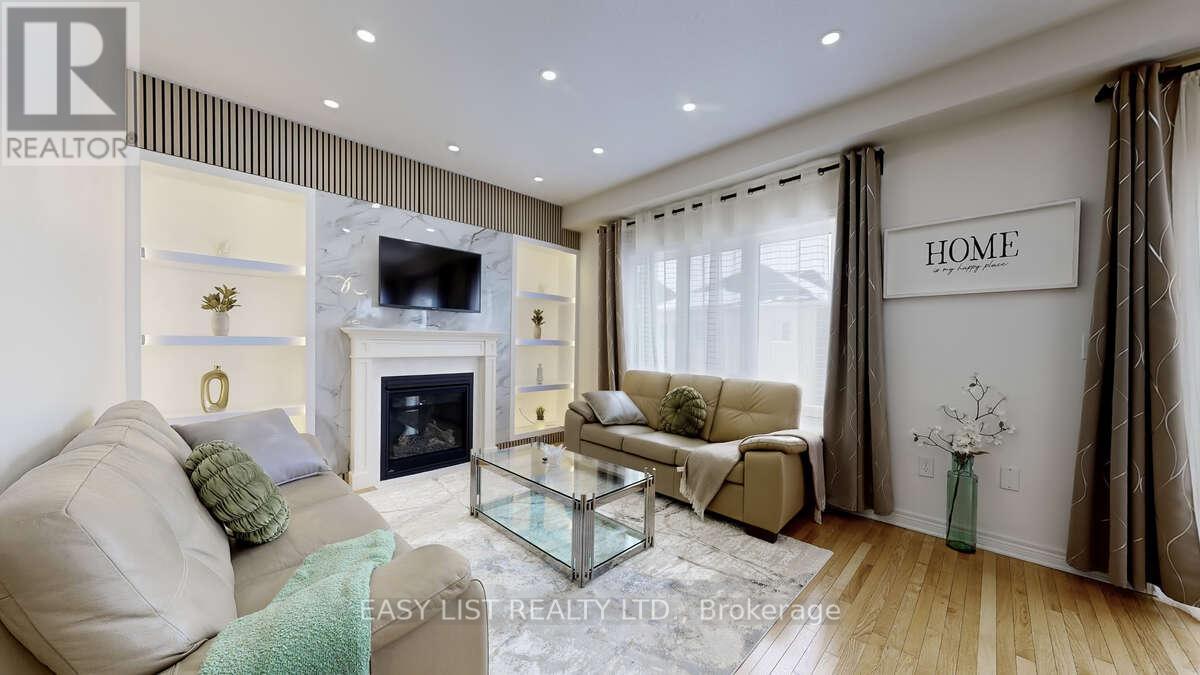 42 Foxberry Road, East Gwillimbury, Ontario  L9N 0P6 - Photo 3 - N12964752